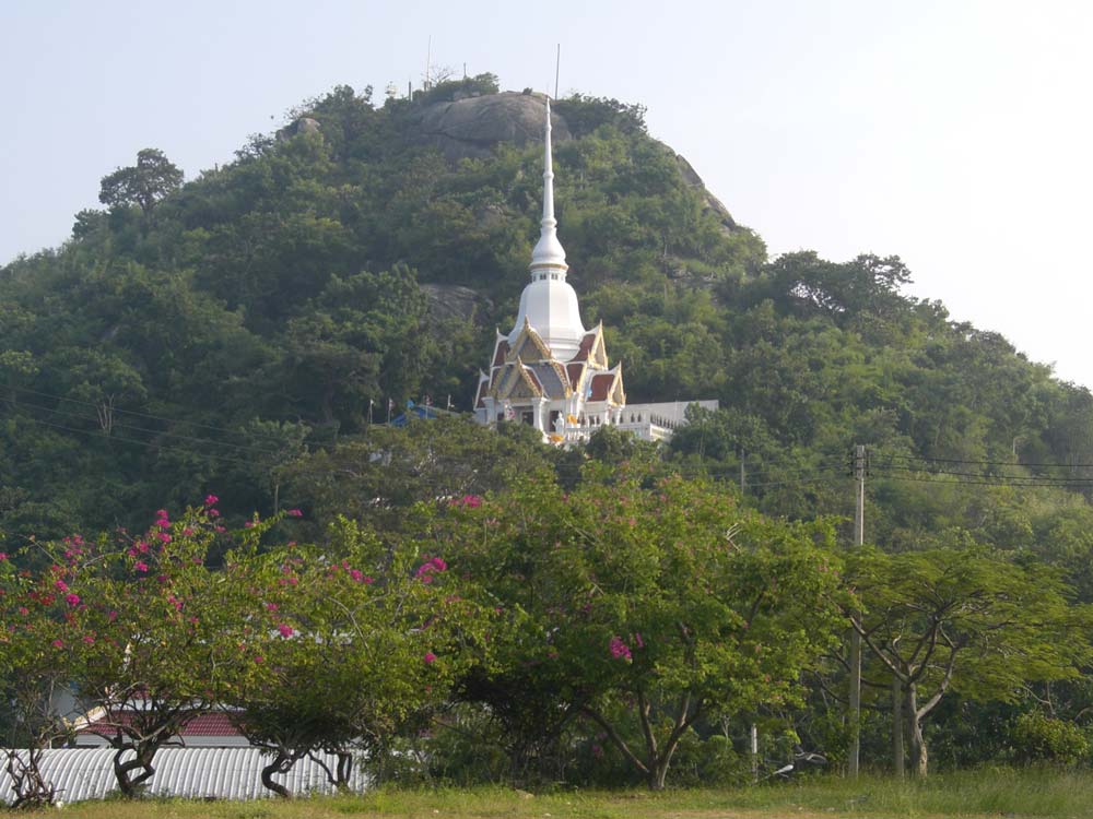 Wat Khao Takiap 