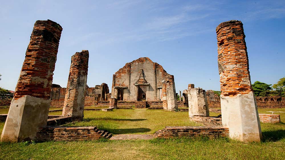 How to Travel from Bangkok to Lopburi