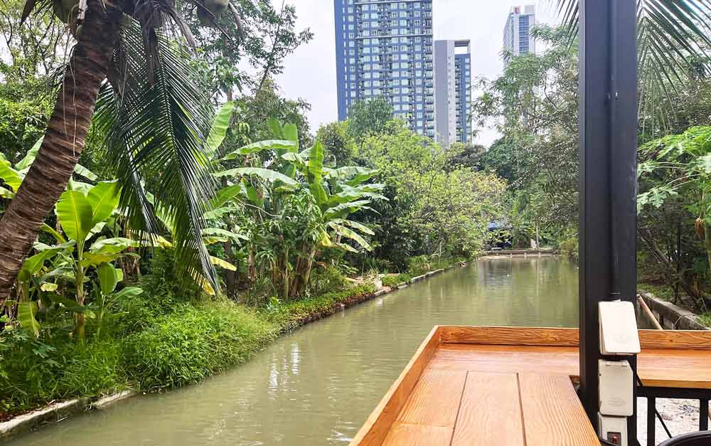 Lao Garden Setting