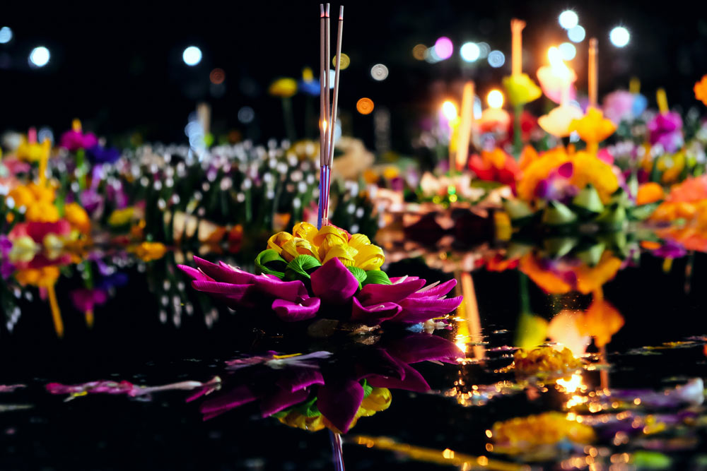 Loy Krathong 